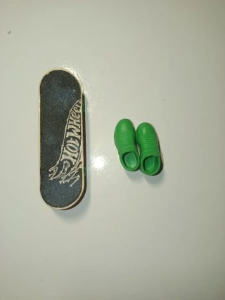 Mini Skate Hot Wheels