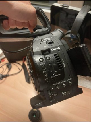 Canon C100