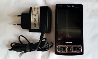 Nokia N95 8GB con cargador