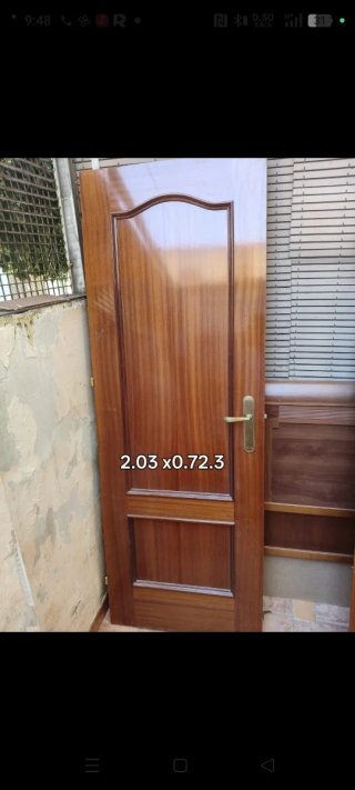 Puerta de Madera Barnizada