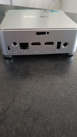 Mini PC KAMRUI con Monitor TV e tastiera