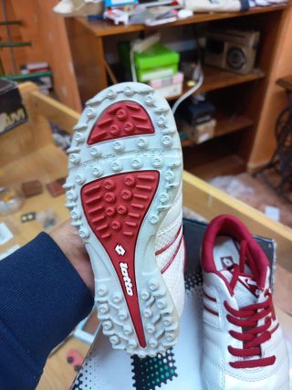 Botas fútbol sala niño Talla 28