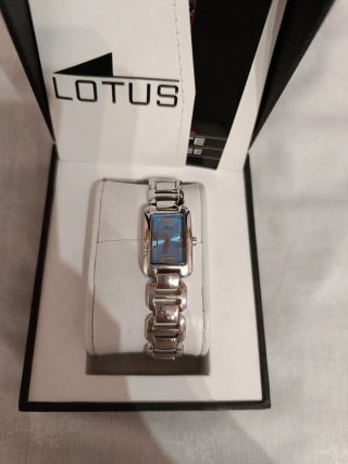 Reloj Lotus Mujer Azul y Plateado