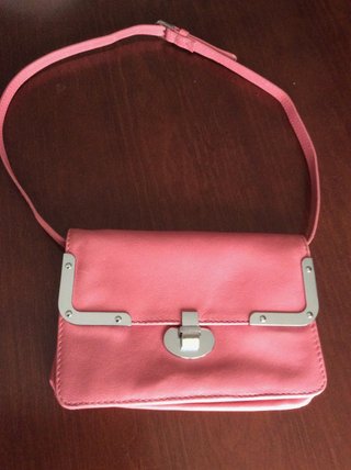 Bolso / Cartera de Piel. Marca Uterqüe.Rosa