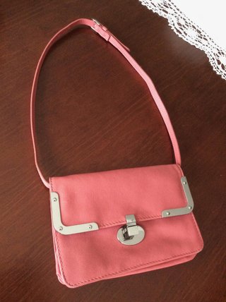 Bolso / Cartera de Piel. Marca Uterqüe.Rosa