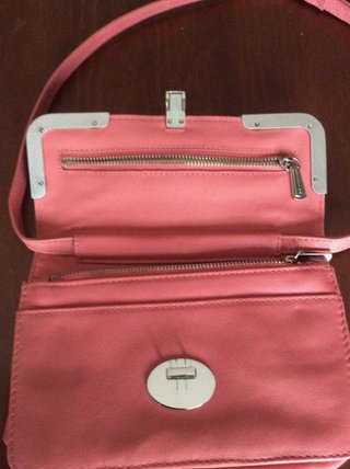 Bolso / Cartera de Piel. Marca Uterqüe.Rosa