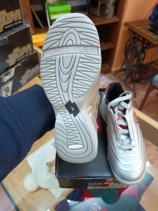 Botas de fútbol sala Lotto Talla 31