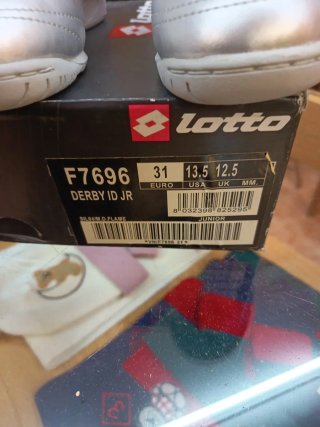 Botas de fútbol sala Lotto Talla 31