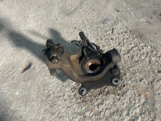 Mangueta delantera izquierda citroen c5