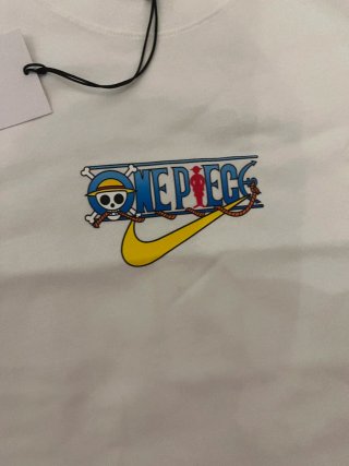 Camiseta Nike x One Piece Talla M Nueva