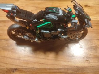 LEGO Technic 42170 Kawasaki Ninja H2R