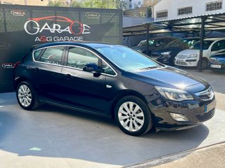 Opel Astra 2011 190.000km!