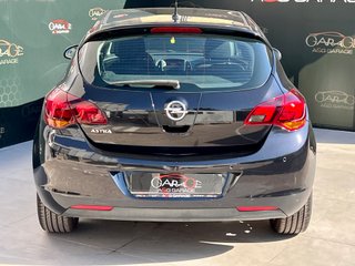 Opel Astra 2011 190.000km!