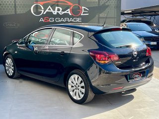 Opel Astra 2011 190.000km!