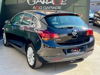 Opel Astra 2011 190.000km!