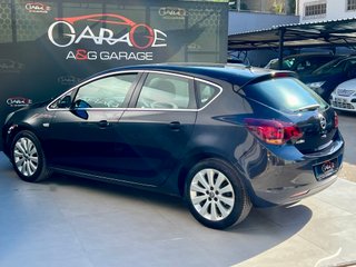 Opel Astra 2011 190.000km!