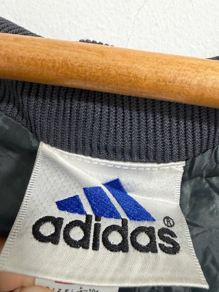 Chaqueta adidas vintage 90s/2000s acolchada gris,