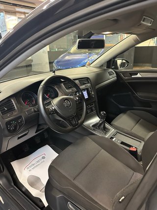 Volkswagen Golf Variant 2014.