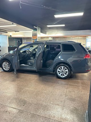 Volkswagen Golf Variant 2014.