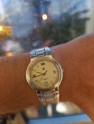Reloj Givenchy con Certificado