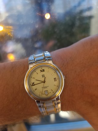 Reloj Givenchy con Certificado