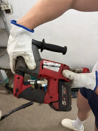 Martillo Perforador Milwaukee M18