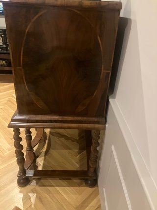Cómoda Antigua de Madera