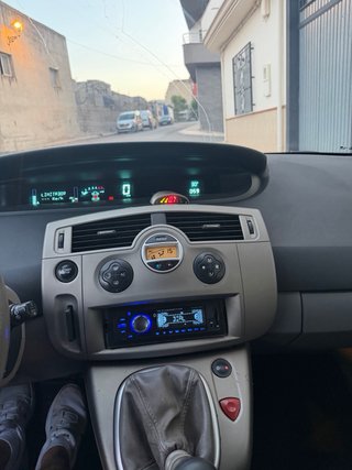 Renault Grand Scenic 2004