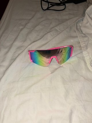 Gafas de sol deportivas multicolor y rosa
