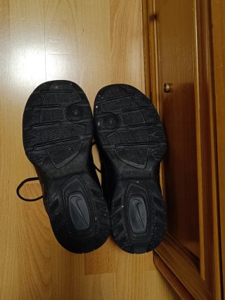 Zapatillas Nike Air Monarch IV Negras