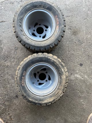 2 Llantas con Neumáticos Maxxis para Quad