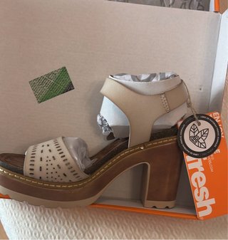 Sandalias Refresh Mujer Beige/Marrón