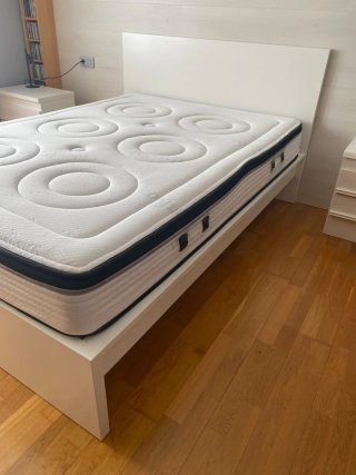 Cama Ikea con estructus skorva 140x200 con Colchón