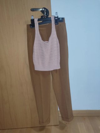 Conjunto top y pantalón marrón/rosa