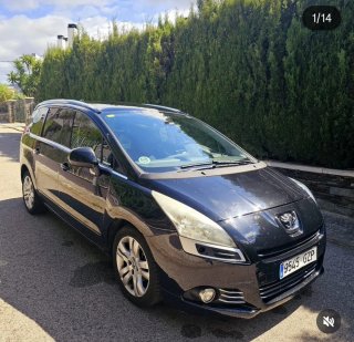 Peugeot 5008 2013