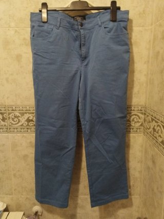 Pantalón azul talla 44