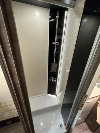 Autocaravana Perfilada McLouis Yerling 83