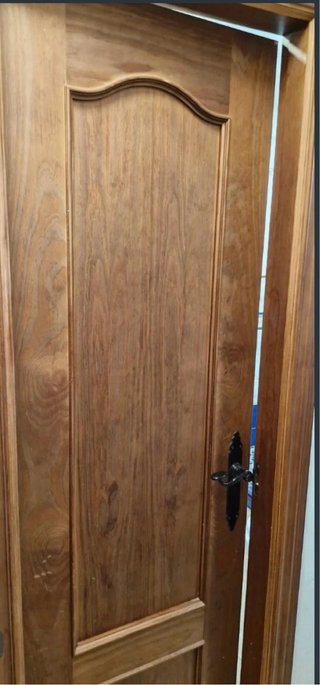 Puertas madera maciza rústica con cristal