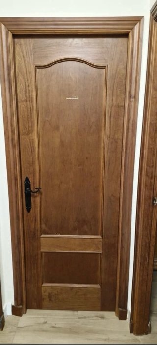 Puertas madera maciza rústica con cristal