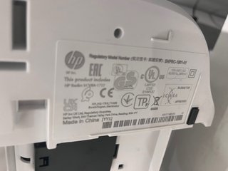 Stampante multifunzione HP Deskjet 2722e + cartucce