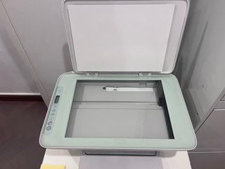 Stampante multifunzione HP Deskjet 2722e + cartucce
