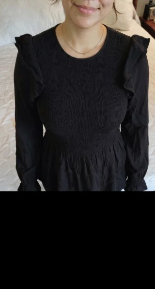Blusa Negra Cortefiel con Volantes L