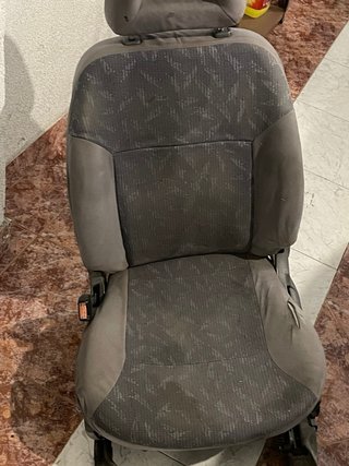Asiento piloto Nissan Terrano 2