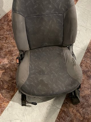 Asiento piloto Nissan Terrano 2