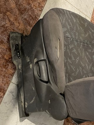 Asiento piloto Nissan Terrano 2