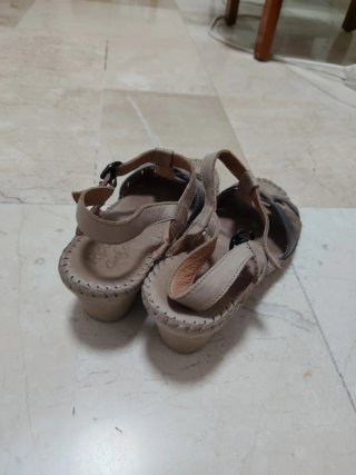 Sandalias Riposella Beige y Plateadas