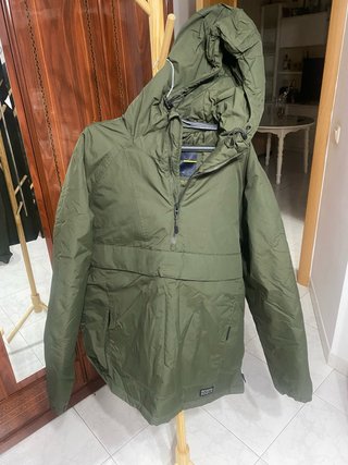 Chaquetón Verde con Capucha