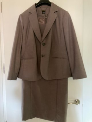 Traje Yessica Pure Talla 46 Marrón