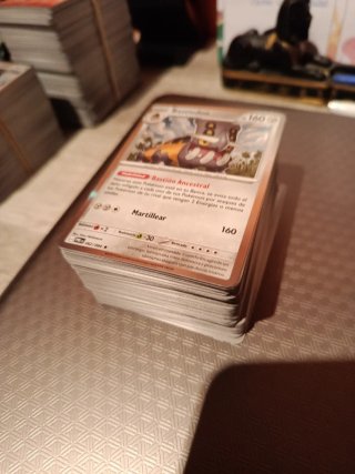 Lote de 130 Cartas Pokémon