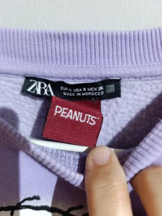 Sudadera Zara Snoopy Morada Talla S
